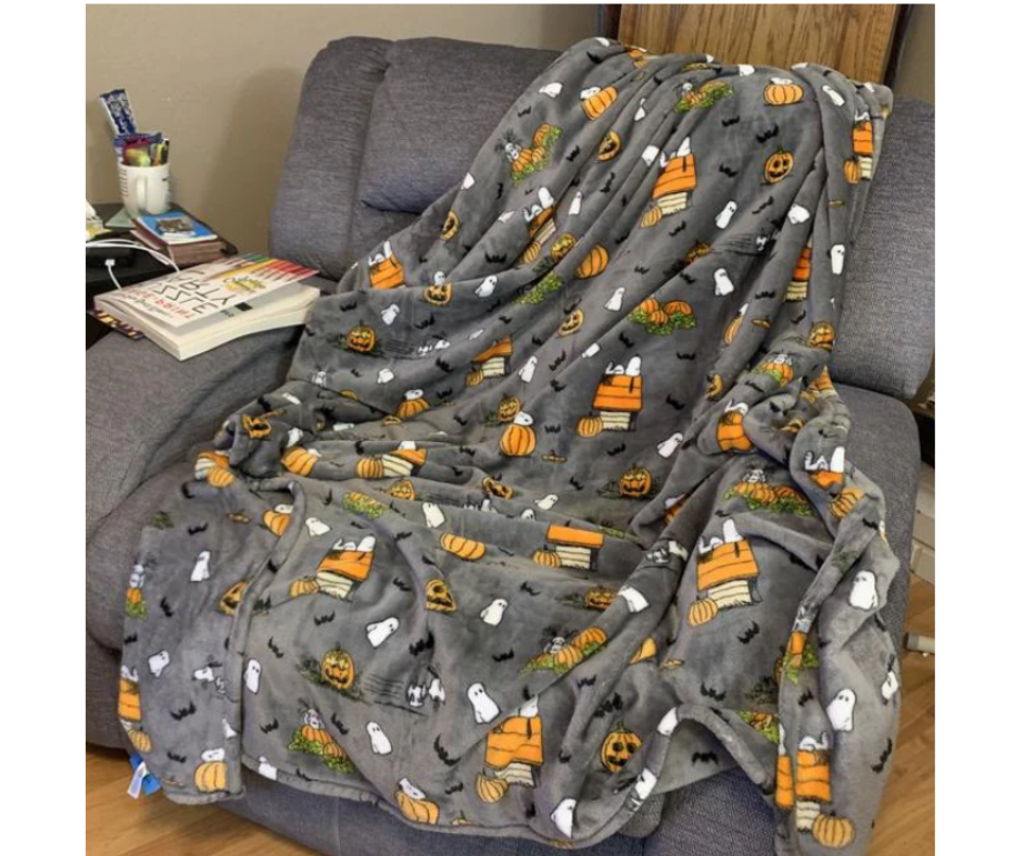 Peanuts Harvest Throw Blanket