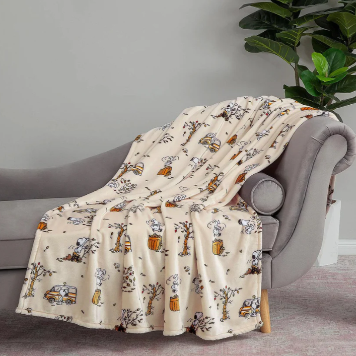 Peanuts Harvest Throw Blanket