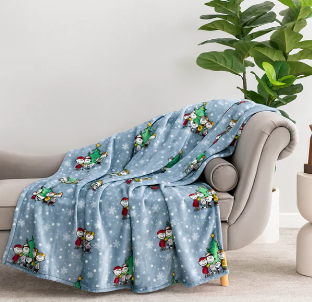 Peanuts Holiday Throw Blanket