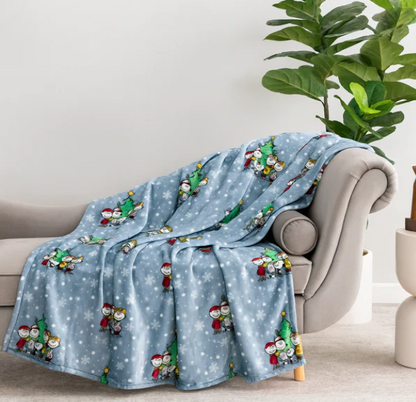 Peanuts Holiday Throw Blanket