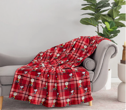 Peanuts Holiday Throw Blanket